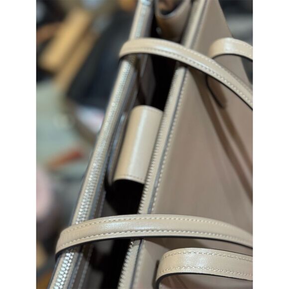 Coach Nina Tote Bag Beige Leather - Picture 8 of 14